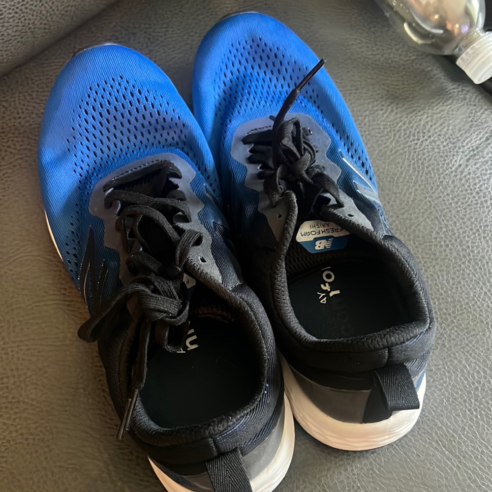 New balance men’s shoes brand new with no tags